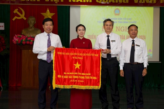 TAND tỉnh Bình Phước nhận Cờ thi đua Chính phủ
