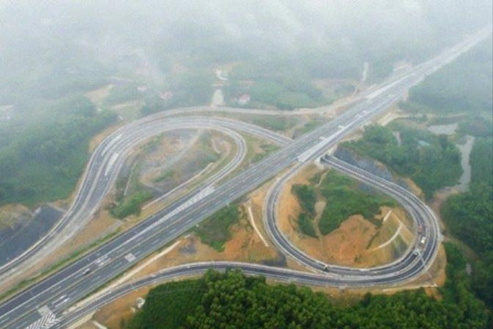 Phục vụ an toàn 59,7 triệu lượt phương tiện lưu thông trên 4 tuyến cao tốc