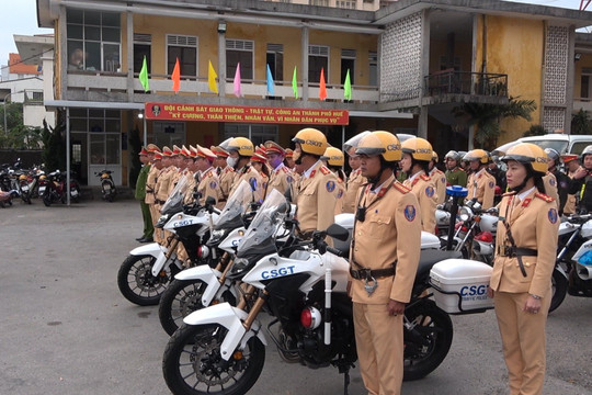 Ra quân bảo đảm trật tự an toàn giao thông Tết Nguyên đán