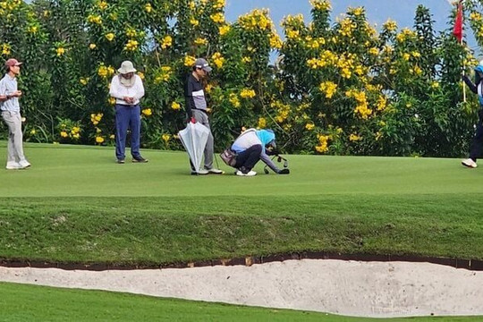Cho thôi chức đối với Giám đốc Sở NN&PTNT tỉnh Bắc Ninh vì chơi golf trong giờ hành chính