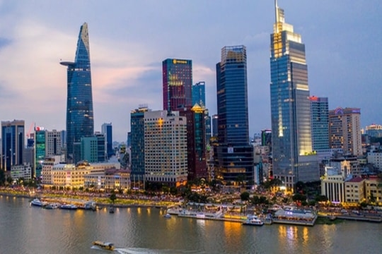 HSBC: Việt Nam có thể lấy lại mức tăng trưởng 6% vào năm 2024