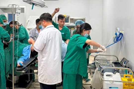 Hành trình cứu sản phụ sinh đôi nguy kịch