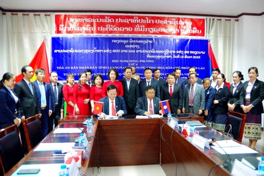 TAND tỉnh Phú Thọ thăm, làm việc tại TAND tỉnh Luổng Nặm Tha