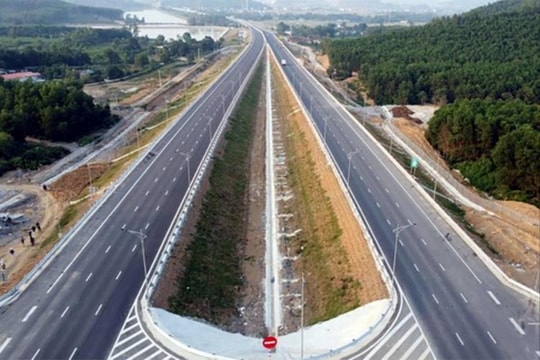 Lấy ý kiến xây dựng quy chuẩn kỹ thuật thiết kế đường cao tốc