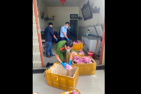 Phát hiện 300 kg thịt heo tươi sống không rõ nguồn gốc