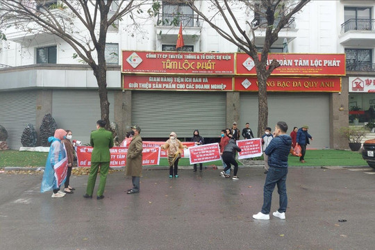Nhà đầu tư “khóc ròng” vì góp tiền vào Tâm Lộc Phát