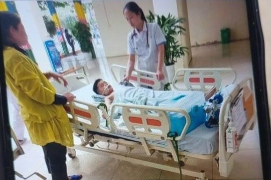 Hai cháu nhỏ lên cơn co giật sau khi ăn đồ ăn vặt