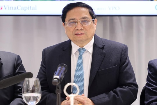 Thủ tướng: Thế giới dù có chao đảo thì Việt Nam vẫn kiên trì chính sách để trở thành điểm đến hàng đầu
