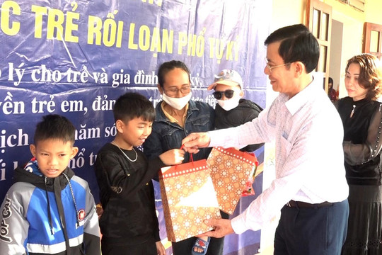 Quỹ Bảo trợ trẻ em tỉnh Nghệ An phối hợp tổ chức sàng lọc trẻ rối loạn phổ tự kỷ