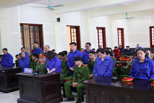 9 án tử hình trong đường dây mua bán hơn 100kg ma túy