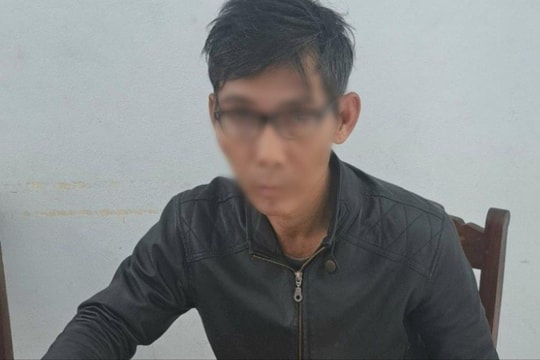 Tạm giữ đối tượng tàng trữ ma túy và vũ khí quân dụng