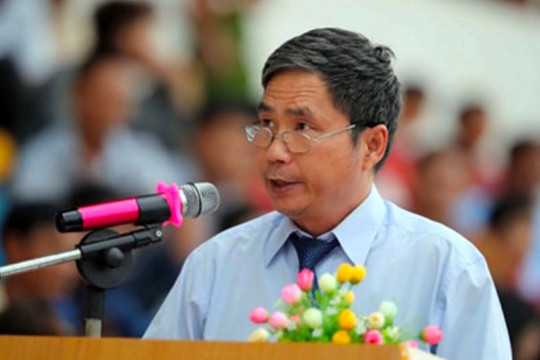 VFF chọn kiên nhẫn với HLV Troussier