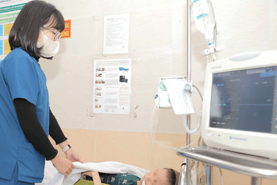 Bé gái 12 tuổi nhập viện cấp cứu vì bệnh đái tháo đường