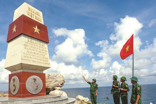 Chắc tay súng nơi đầu sóng