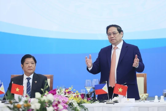 Thủ tướng Phạm Minh Chính và Tổng thống Philippines gặp gỡ doanh nghiệp hai nước