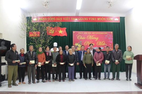 TAND tỉnh Quảng Bình thăm, trao quà Tết cho gia đình chính sách trên địa bàn
