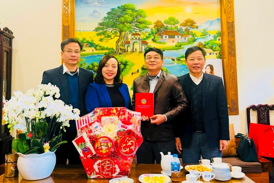 TAND tỉnh Thanh Hóa thăm và chúc Tết TAND các huyện miền núi khó khăn