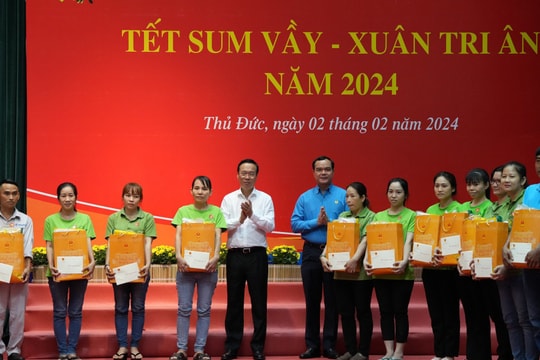 Chủ tịch nước chúc Tết, tặng quà công nhân, người có hoàn cảnh khó khăn tại thành phố Thủ Đức, TPHCM