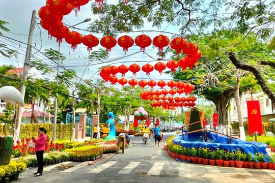 Bạc Liêu: Đường phố trang hoàng rực rỡ đón Xuân Giáp Thìn 2024