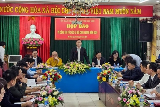 Hà Nội: Niêm yết giá dịch vụ tại lễ hội Chùa Hương