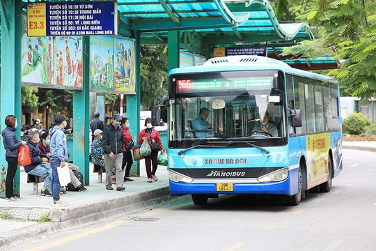 Xe buýt Hà Nội hoạt động ra sao ngày Tết