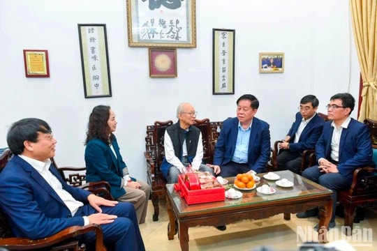 Trưởng Ban Tuyên giáo Trung ương thăm, chúc Tết các trí thức, nhà khoa học