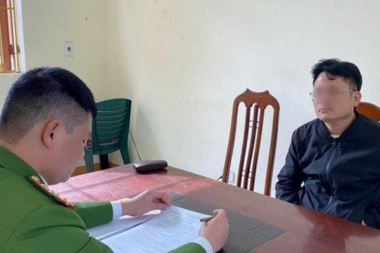 Khởi tố đối tượng cho vay nặng lãi