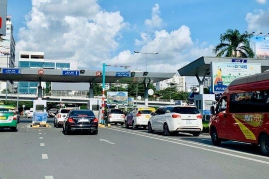 Triển khai thu phí không dừng vào 2 sân bay từ hôm nay