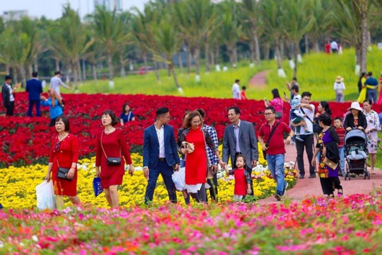 Khung giờ, hướng xuất hành tốt vào ngày mùng 1 Tết