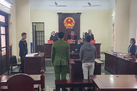 Sản xuất, buôn bán pháo nổ, 2 bị cáo bị phạt 21 năm tù