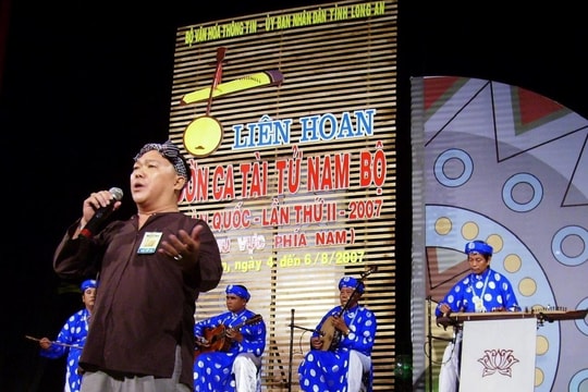 Thẩm phán Lê Hoàng Tấn: Hơn 30 năm nặng nợ với đờn ca tài tử