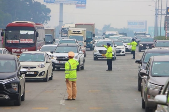 Xảy ra 79 vụ tai nạn giao thông, làm chết 33 người ngày đầu nghỉ Tết Nguyên đán
