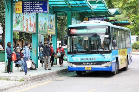 Đề xuất miễn phí xe buýt, tàu điện tất cả ngày lễ trong năm