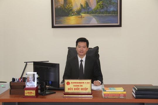 Thẩm phán Bùi Đức Hiệp: Vị Chánh án trẻ giàu lòng trắc ẩn