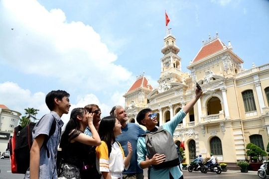 Du lịch TP.HCM thu hơn 6.500 tỷ đồng trong các ngày Tết