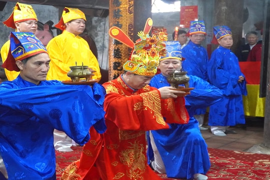 Độc đáo lễ tế bánh tại ngôi đền linh thiêng nhất xứ Nghệ