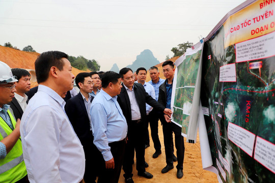 Đốc thúc tiến độ dự án cao tốc Tuyên Quang-Hà Giang