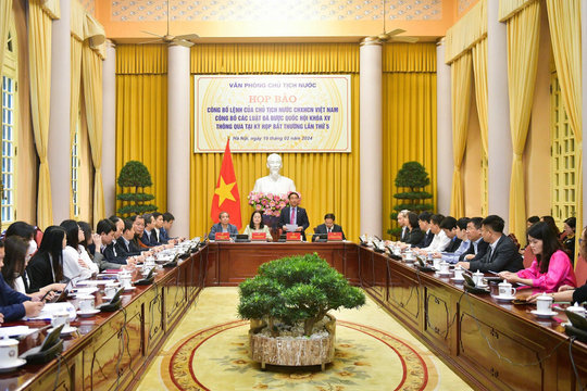 Công bố Luật Đất đai và Luật Các tổ chức tín dụng 2024