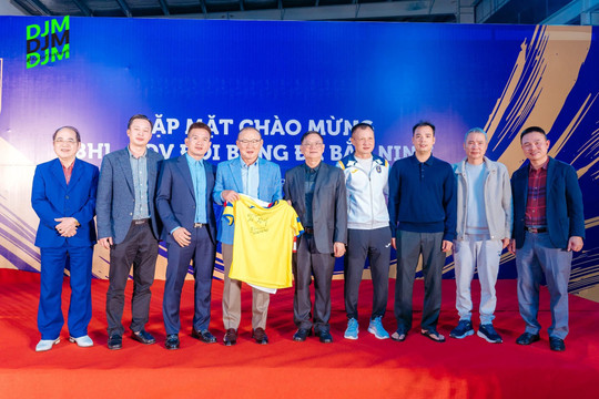 Ông Park Hang-seo làm cố vấn cho đội bóng Bắc Ninh FC