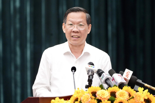 Chủ tịch Phan Văn Mãi: ‘Không để đầu năm thong thả, cuối năm hối hả’