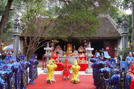 Chuẩn bị sẵn sàng cho Lễ khai hội Tản Viên Sơn Thánh