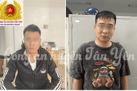 Mang kiếm đến uy hiếp gia chủ để cướp tiền