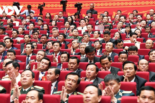 Giữ vững sự lãnh đạo của Đảng, xây dựng nước Việt Nam hùng cường, thịnh vượng