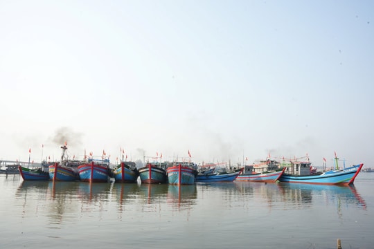 Lễ xuất quân đánh cá vụ Nam năm 2024 của ngư dân Thừa Thiên Huế