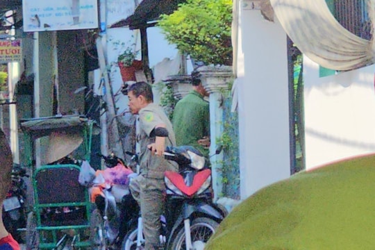 Người phụ nữ tử vong trong tư thế treo cổ