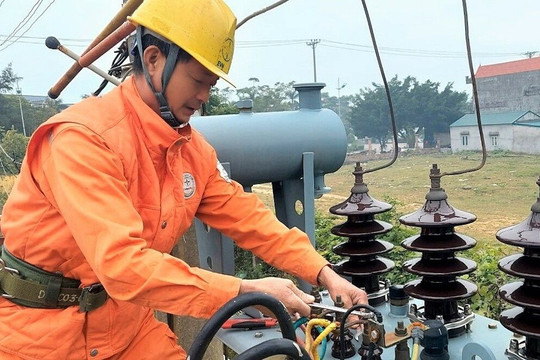 Dồn lực thi công công trình nhập khẩu điện từ Lào tại Quảng Nam