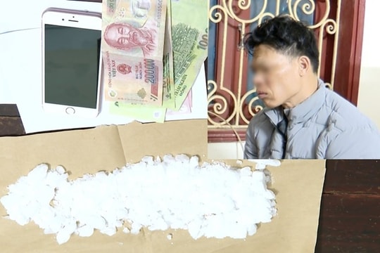 Bắt đối tượng mua bán ma túy đá