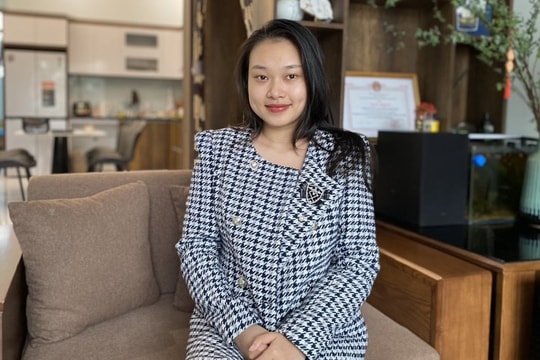 Nữ cử nhân tình nguyện nhập ngũ