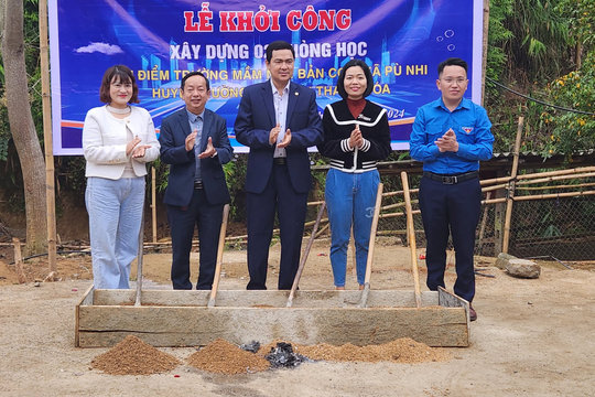 Khởi công xây dựng điểm trường bản Cơm