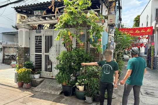 Đi cướp điện thoại vì không có tiền tiêu xài